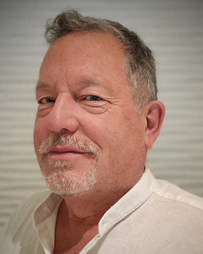 Laurence  Dale 