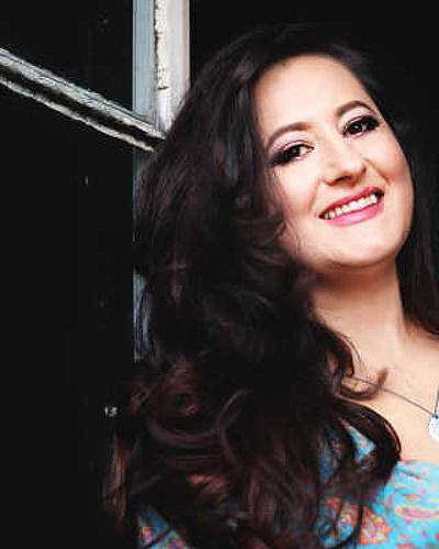 Aura Twarowska