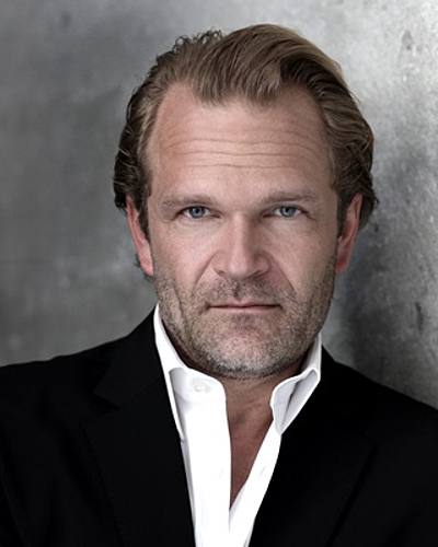 Sebastian Knauer
